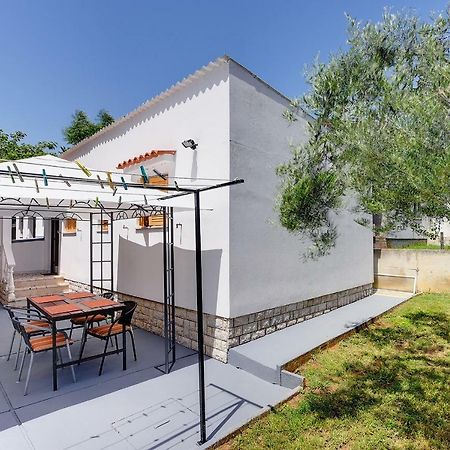 Holiday Home Mihael Medulin Exterior photo